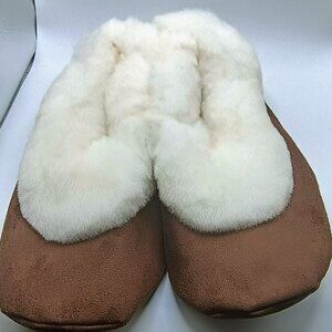 Unisex Warm Winter Sleepers Handmade Alpaca Leather - W - 9.5 and M - 8